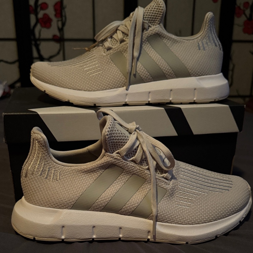 Adidas Swift Run 1.0 Light Gray